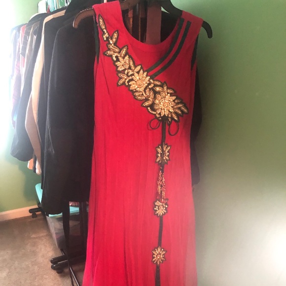 Gorgeous Indian/ Pakistani Anarkali Suit. - Picture 2 of 2